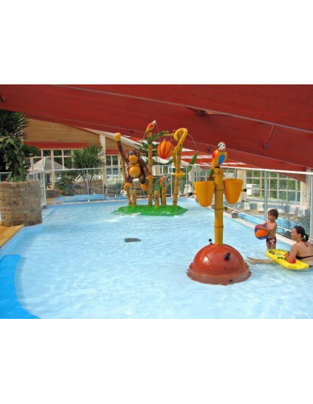 Camping Château Lez Eaux***** - St Pair/Mer (50)